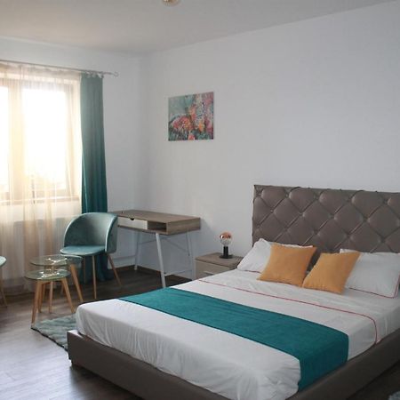 Studio Turquoise Victoria بوخارست المظهر الخارجي الصورة